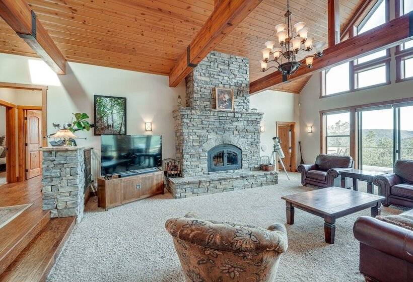 Pine Mountain Club Cabin W/ Private Deck & Views!