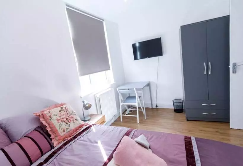 Residenssi Inviting 3 Bed House In London, Stay Up To 6