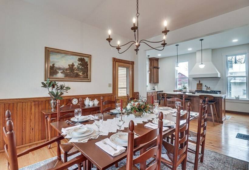 Restored Virginia Victorian: 10 Mi To Harrisonburg