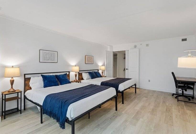 Two Beachfront Stylish Cozysuites