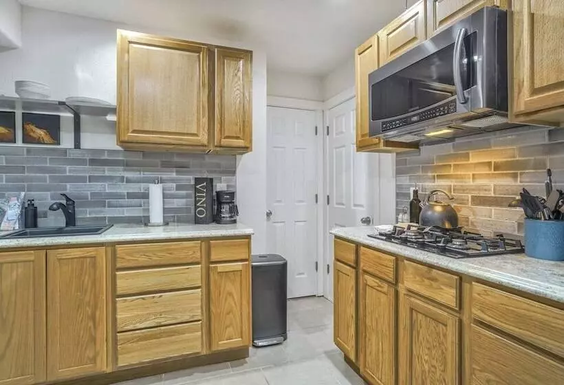 1bd Suitewalking Distance From Red Rocks