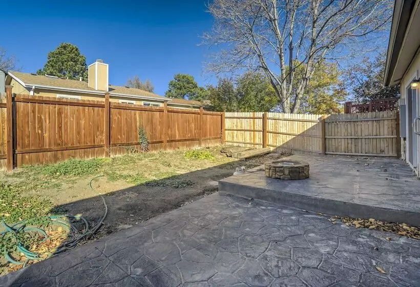 3bddog Friendlynear Shopping & Restaurants