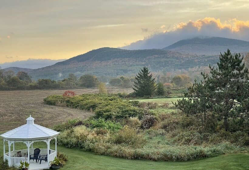 ベッドアンドブレックファースト Mad River Inn