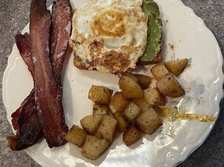 ベッドアンドブレックファースト Mad River Inn