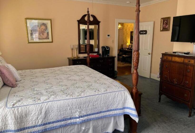 مبيت وإفطار The Virginia Cliffe Inn