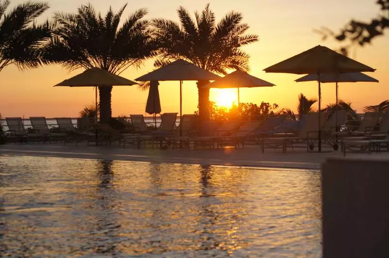 هتل Al Hamra Village