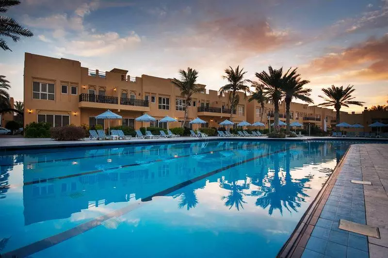 هتل Al Hamra Village