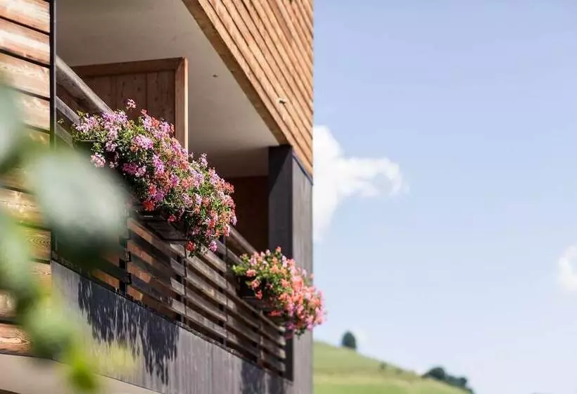 Hotelli Dolomitenblick