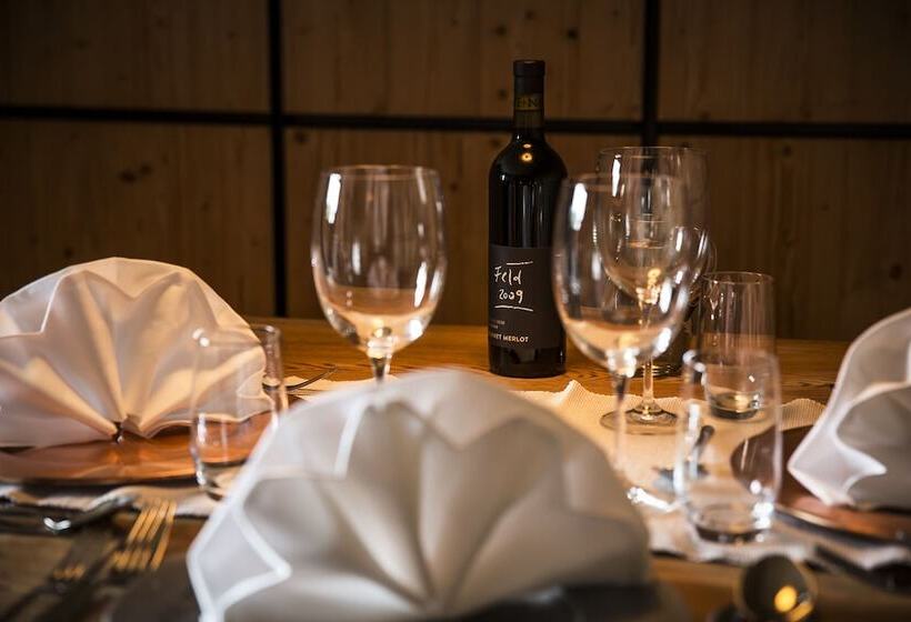 ホテル Dolomitenblick