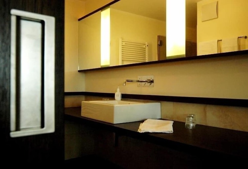 ホテル Dolomitenblick