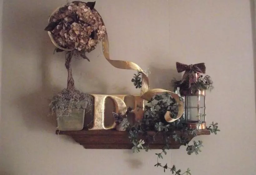 هتل Historic Davy House Bed & Breakfast