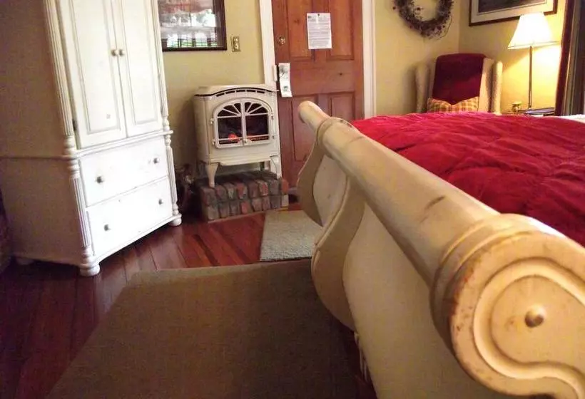 هتل Historic Davy House Bed & Breakfast
