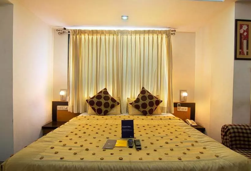 Hotelli Satish Executive