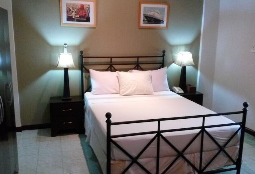 בית מלון כפרי Tema Central