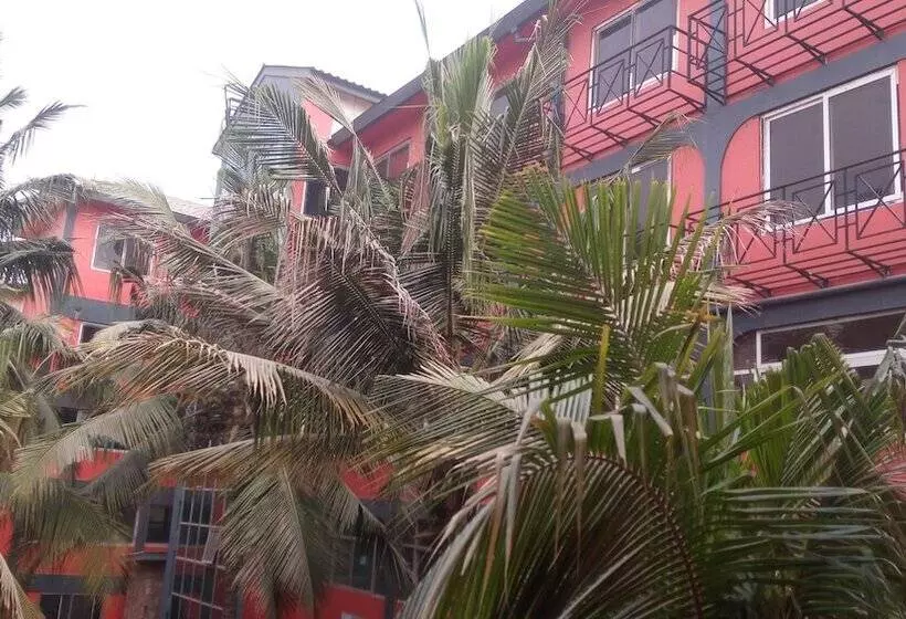 Hotel Tema Central