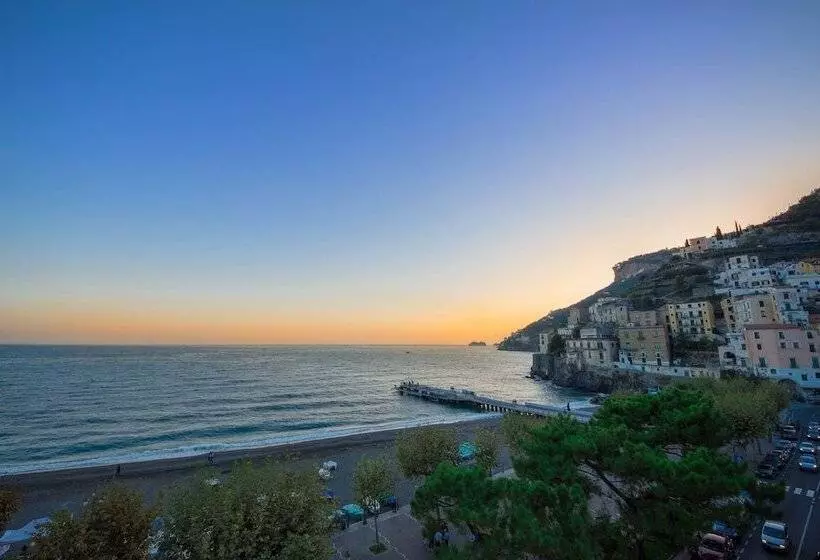 هتل Villa Isabella