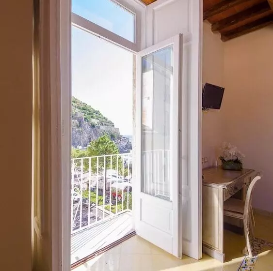 هتل Villa Isabella