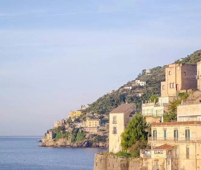 هتل Villa Isabella