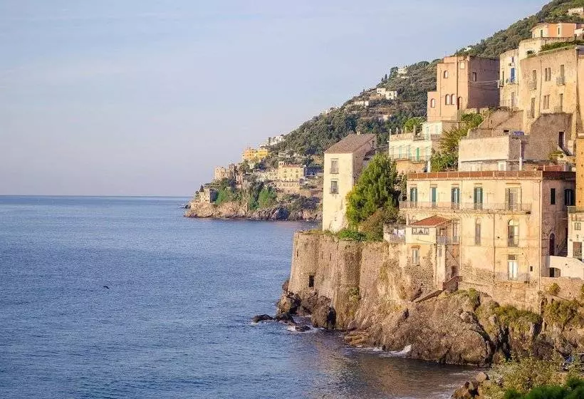 هتل Villa Isabella
