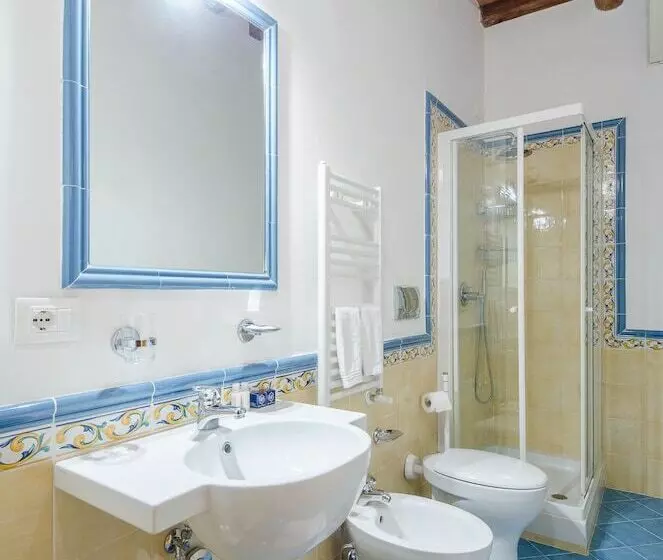 هتل Villa Isabella