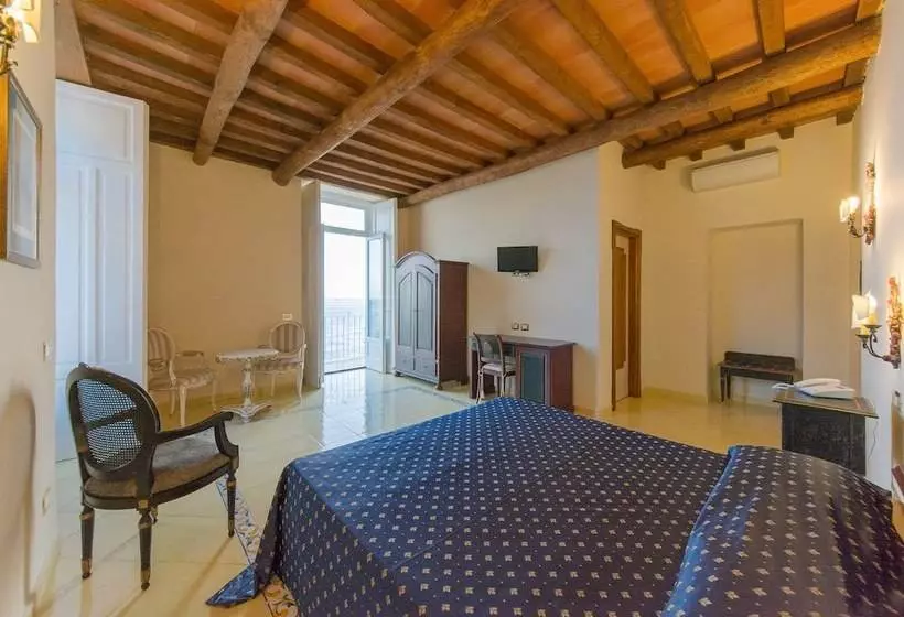 هتل Villa Isabella
