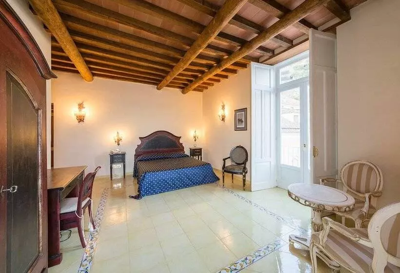 هتل Villa Isabella