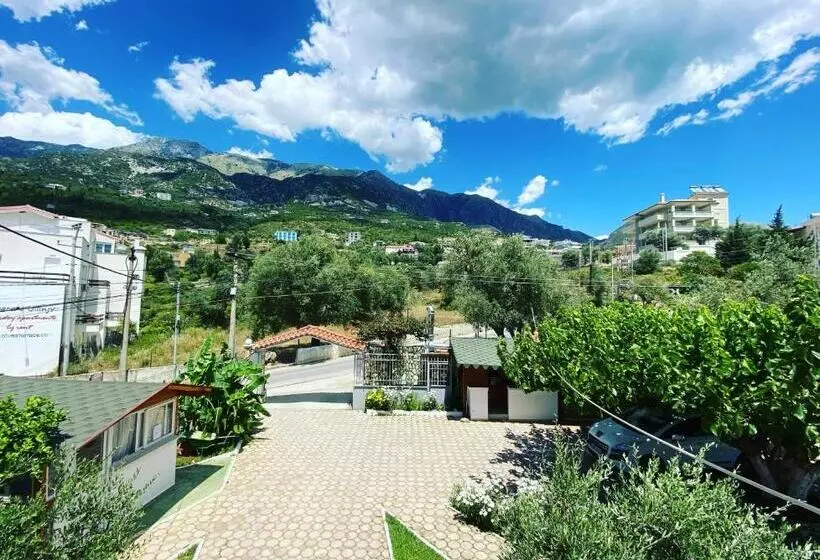 هتل Yard Paradise Rooms Dhermi
