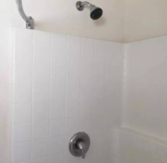 モーテル River Valley Inn