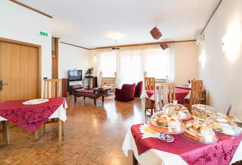 ホテル Bed & Breakfast Villa Velia