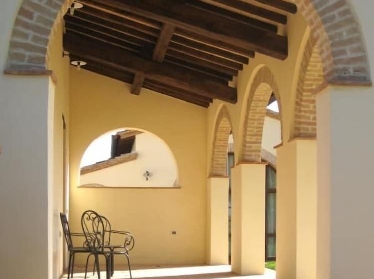 Отель Casale San Rufino D'arce