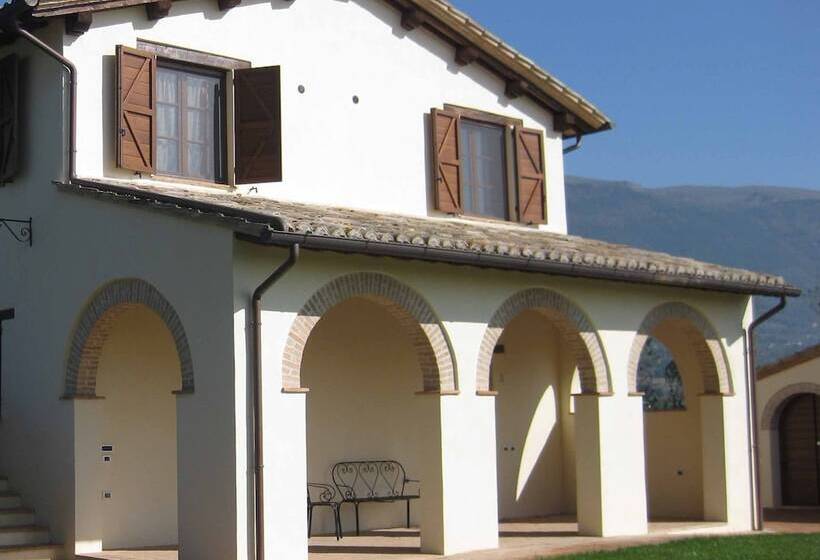 Отель Casale San Rufino D'arce