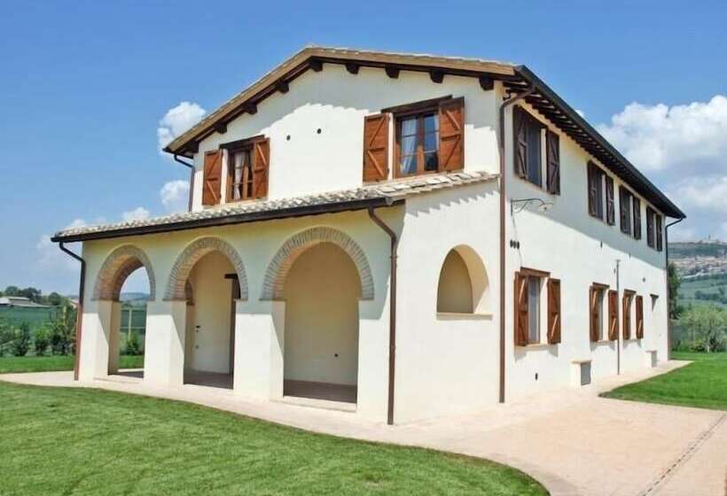 Отель Casale San Rufino D'arce