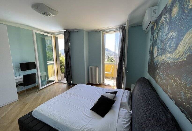 هتل Montebello Lake