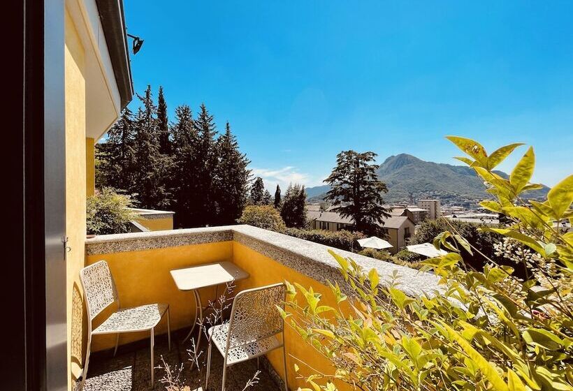 هتل Montebello Lake