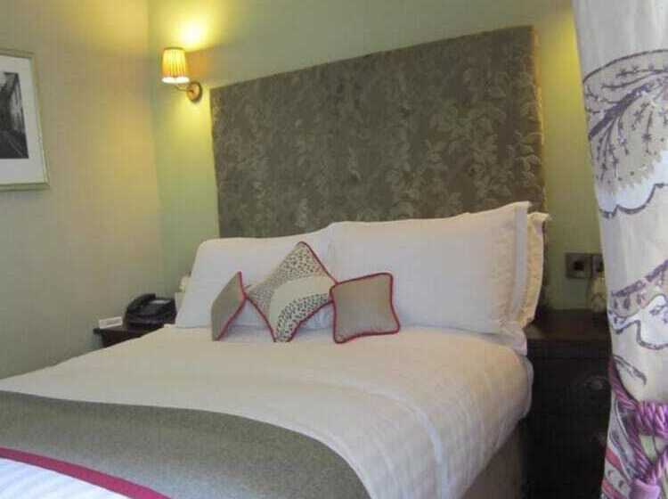 Hotelli The Three Crowns