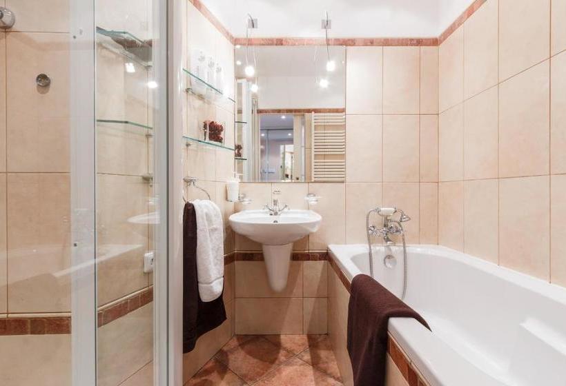 Charles Bridge International Hostel