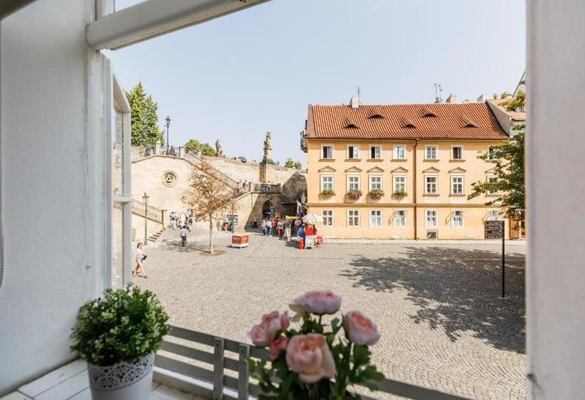 Charles Bridge International Hostel