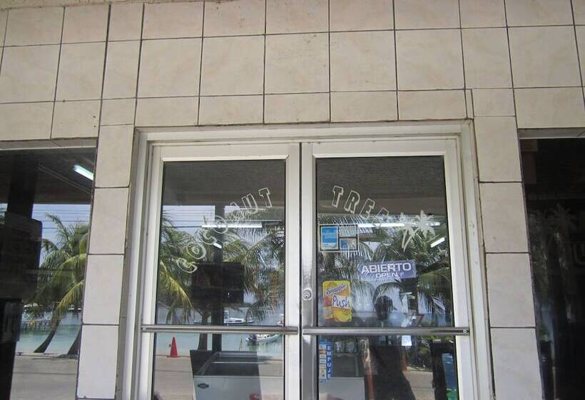 هتل Coconut Tree West End