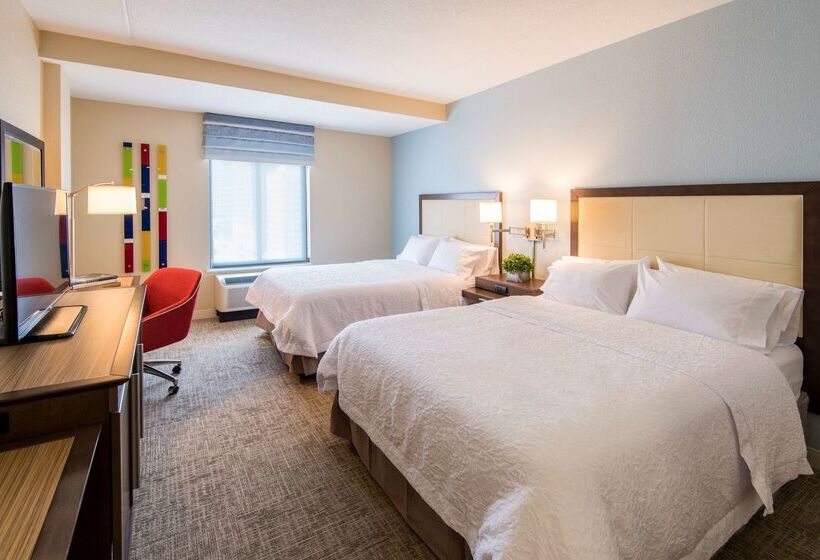 בית מלון כפרי Hampton Inn & Suites Tulsa Downtown