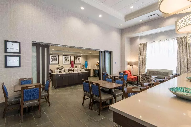 Hotelli Hampton Inn & Suites Tulsa Downtown
