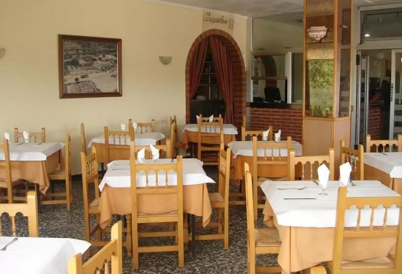 Hotel Hostal Millan