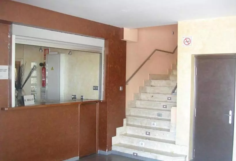 Hotel Hostal Millan
