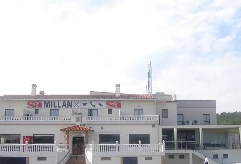Hotel Hostal Millan