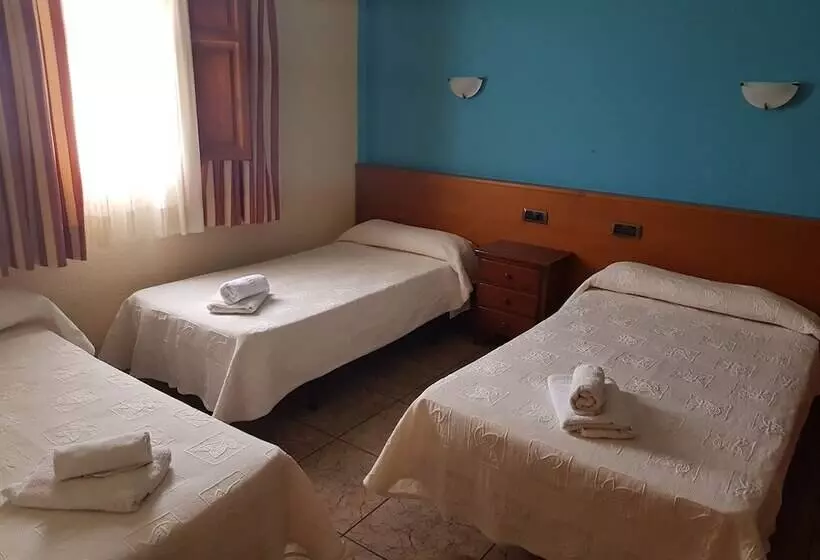 Hotel Hostal Millan