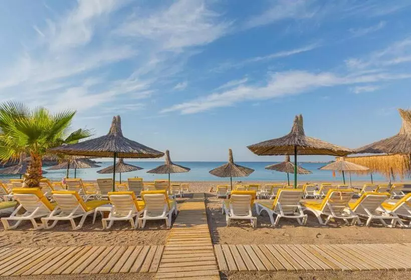 Hotelli Justiniano Theodora Resort
