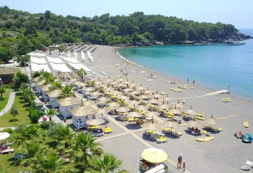 Hotelli Justiniano Theodora Resort