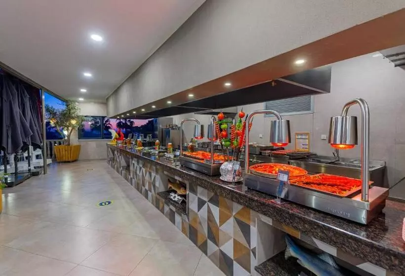 Hotelli Justiniano Theodora Resort