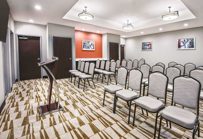 酒店 La Quinta By Wyndham San Antonio By Frost Bank Center