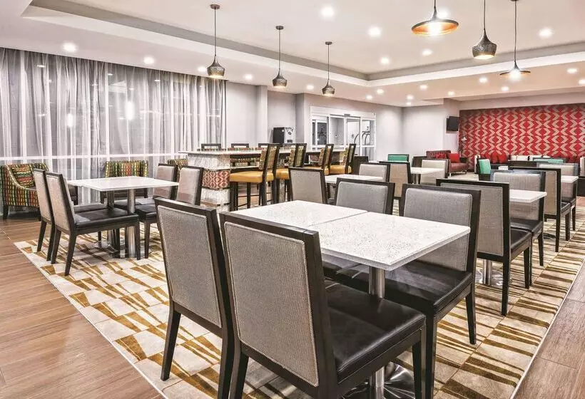 ホテル La Quinta By Wyndham San Antonio By Frost Bank Center