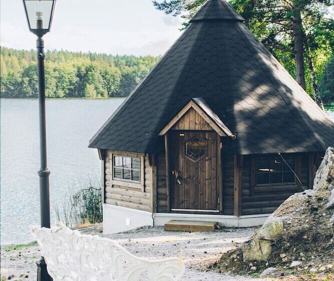 בית מלון כפרי Lejondals Slott